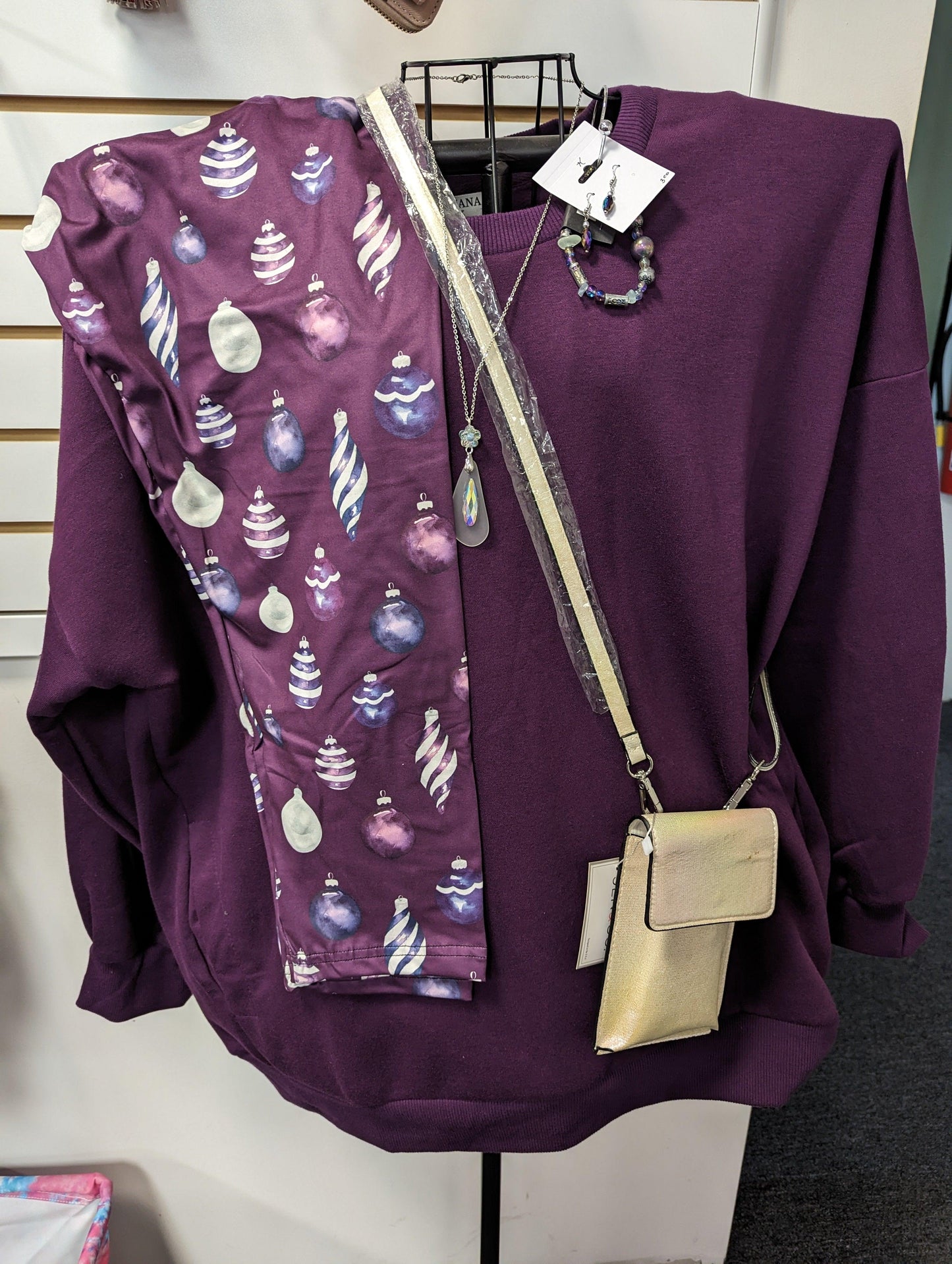 Ornament Leggings with Pockets - Simply Scarves And Such