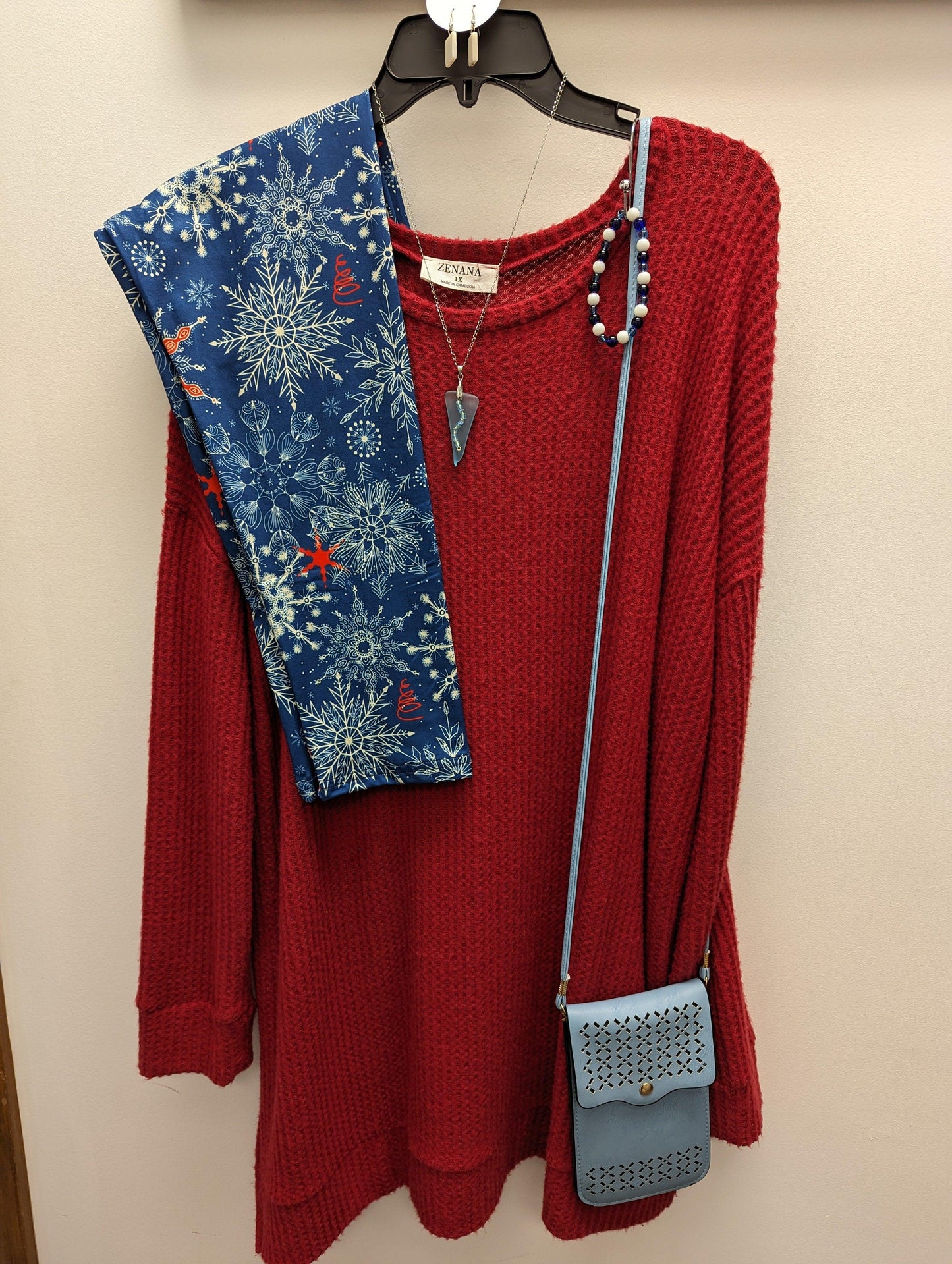 Snowflake Leggings with Pockets - Simply Scarves And Such